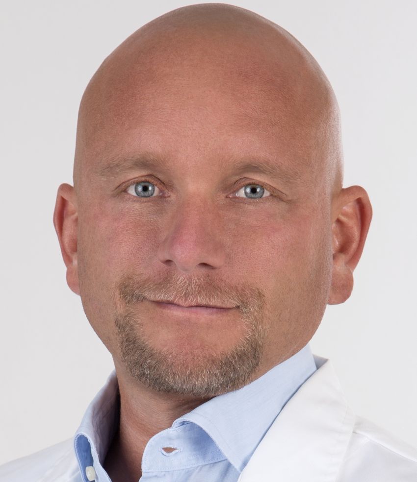 Dr. Bernhard Heinzle