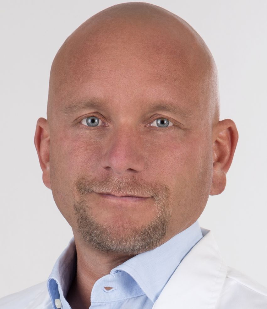 Dr. Bernhard Heinzle