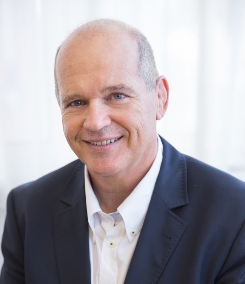 MR Dr. Walter L. Schaffer-Mair